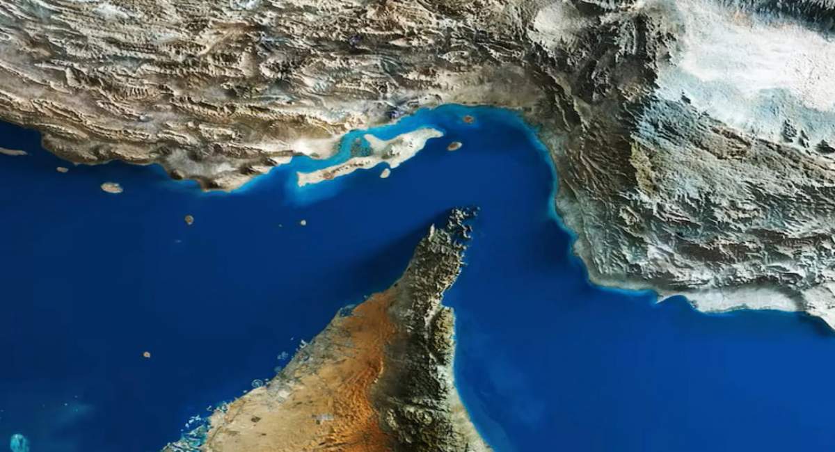بازگشایی نظامی تنگهٔ هرمز غیرممکن است  