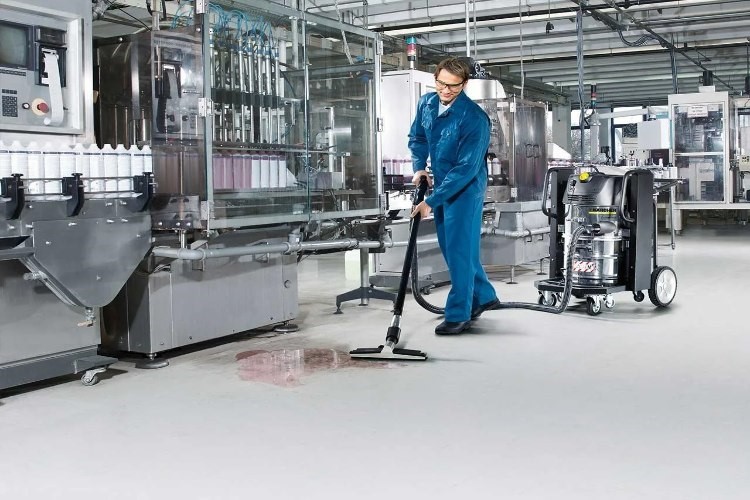 کدام تجهیزات نظافت صنعتی به نگهداری و تعمیرات نیاز دارند